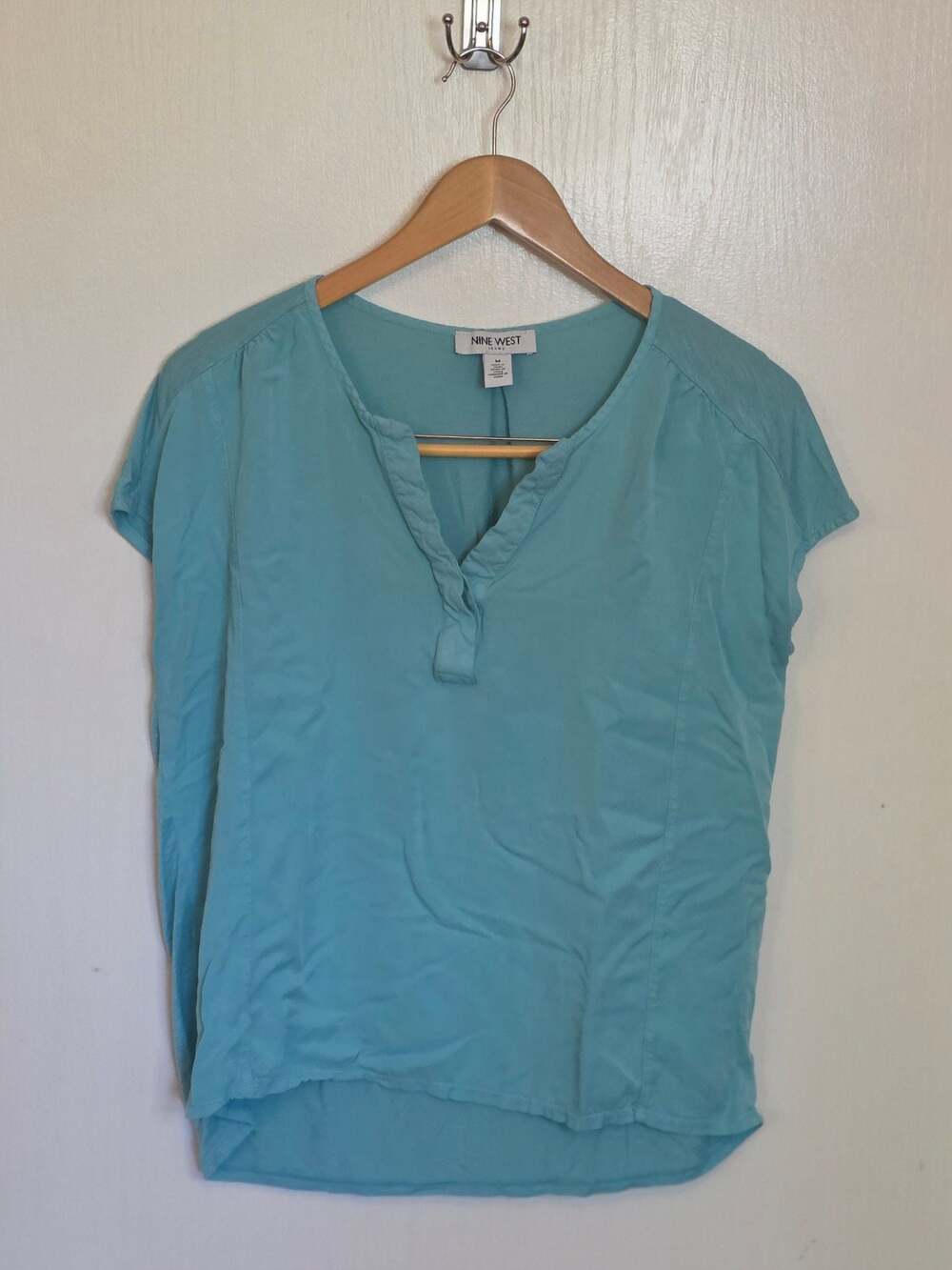 Nine West Jeans Women's Cap Sleeve V-Neck Blue Casual Top
